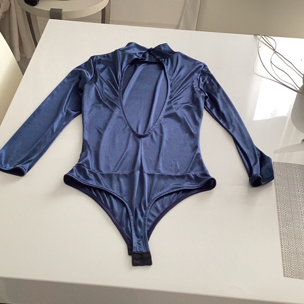 Blanc stylish  Blue Long Sleeve bodysuit